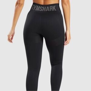 Gymshark Black High-Waisted Seamless Leggings | Size S 🖤